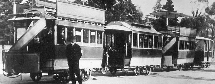 Bendigo Tramways Double-decker trams at the Bendigo Railway Station 